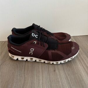 On Cloud Shoes Mens Size 10 Burgundy Running Sneakers Trainers Swiss Engineering